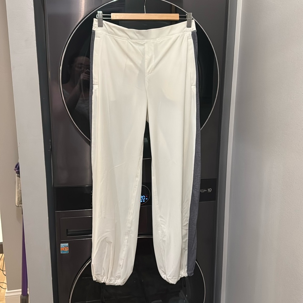 Lululemon Athletica White and Gray Pants